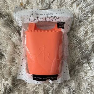 Salmon cutie holder